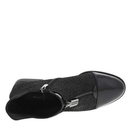 Boots en cuir noires à talon décroché et un zip avec la marque dessus - Image 5